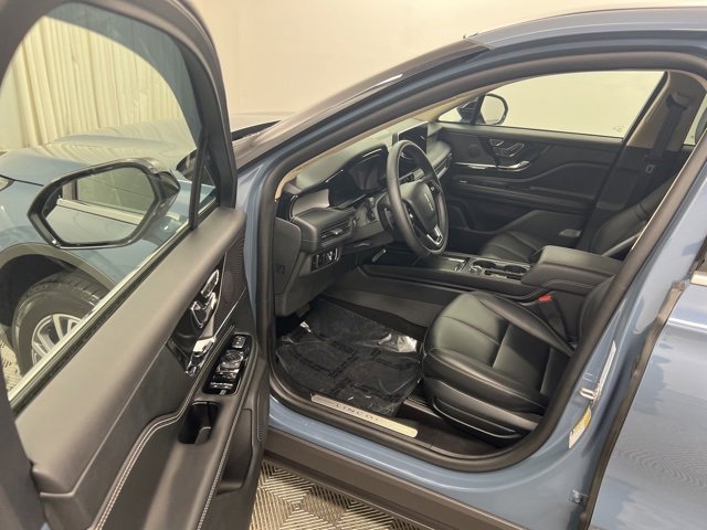 Certified 2025 Lincoln Corsair AWD image 12