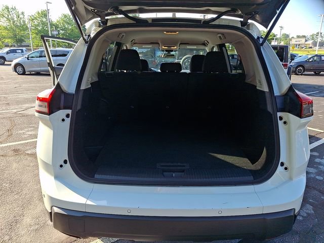 Used 2024 Nissan Rogue S AWD/4WD image 29