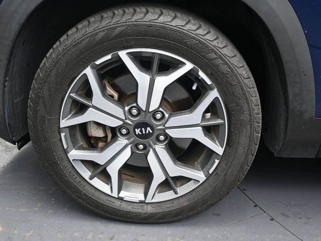 Used 2021 Kia Seltos EX image 9
