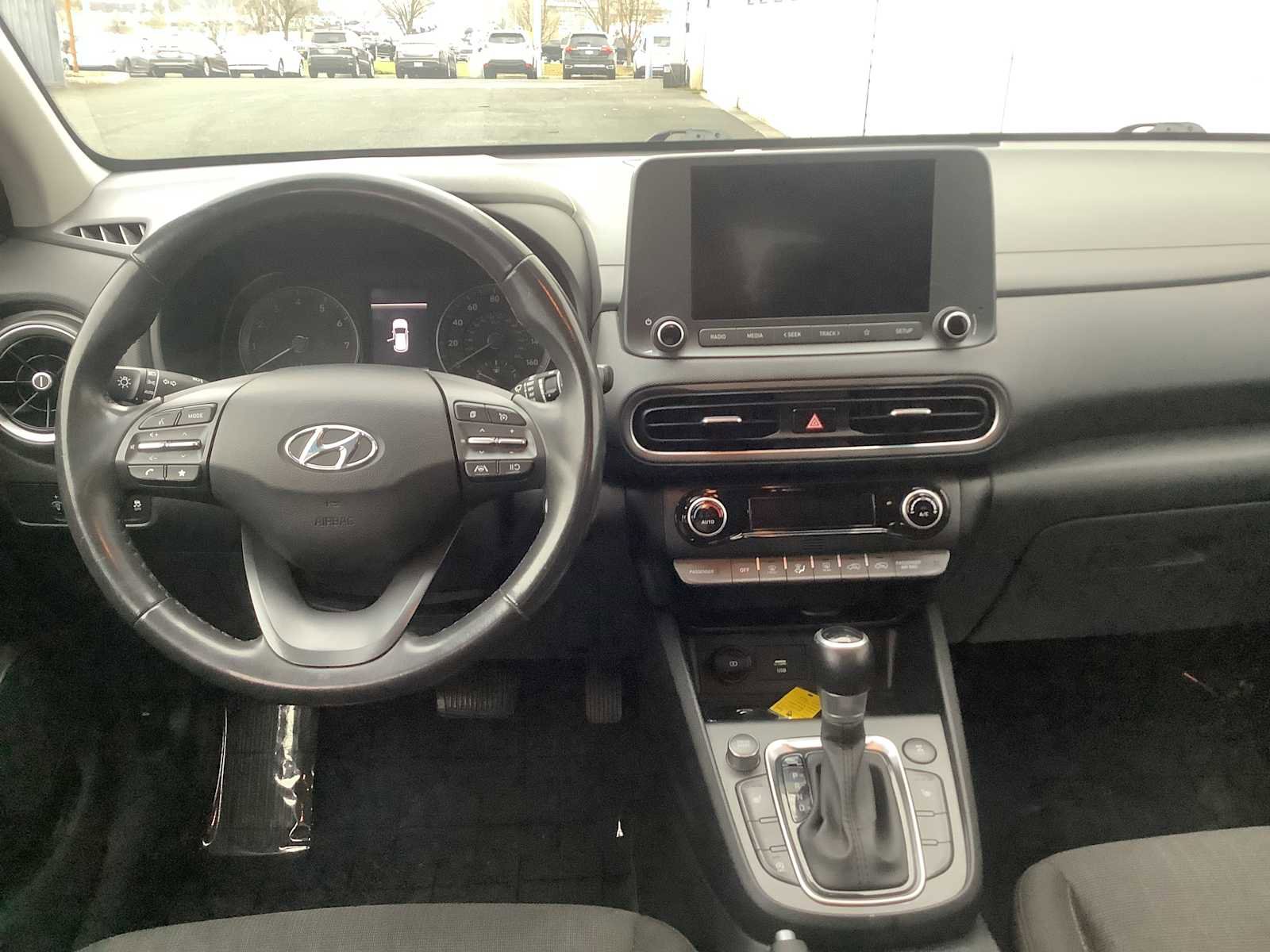 Used 2022 Hyundai Kona SEL w/ Convenience Package image 15