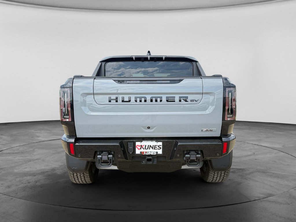 New 2025 GMC Hummer EV 2X w/ LPO, Dark Essentials Package AWD/4WD image 9