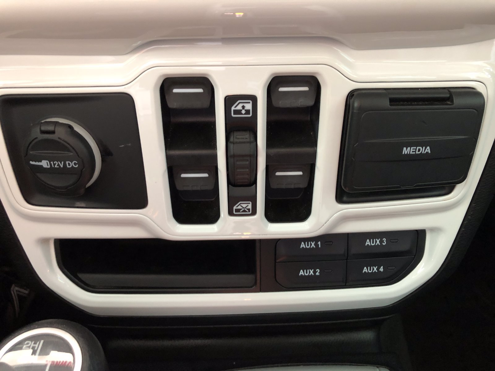 Used 2021 Jeep Gladiator Sport AWD/4WD image 24