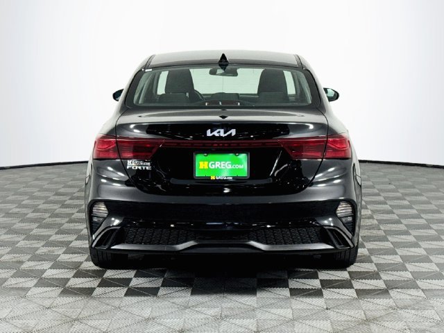 Used 2024 Kia Forte LXS FWD image 7