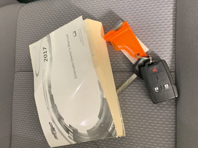 Used 2017 Chevrolet Silverado 2500 W/T image 41