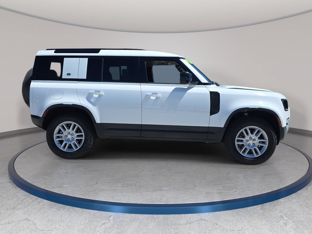 Certified 2023 Land Rover Defender 110 S AWD/4WD image 4