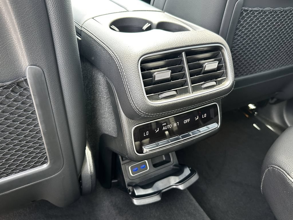 Certified 2025 Mercedes-Benz GLS 450 4MATIC image 27
