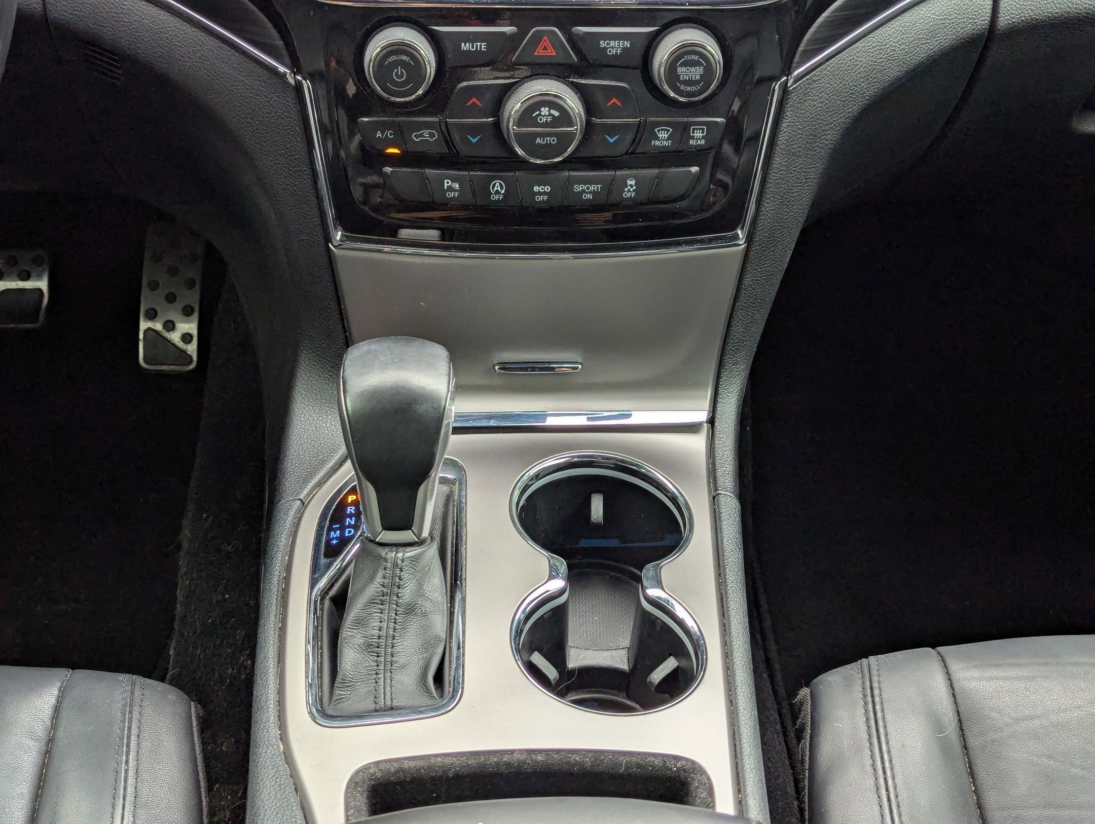 Used 2020 Jeep Grand Cherokee Limited image 19