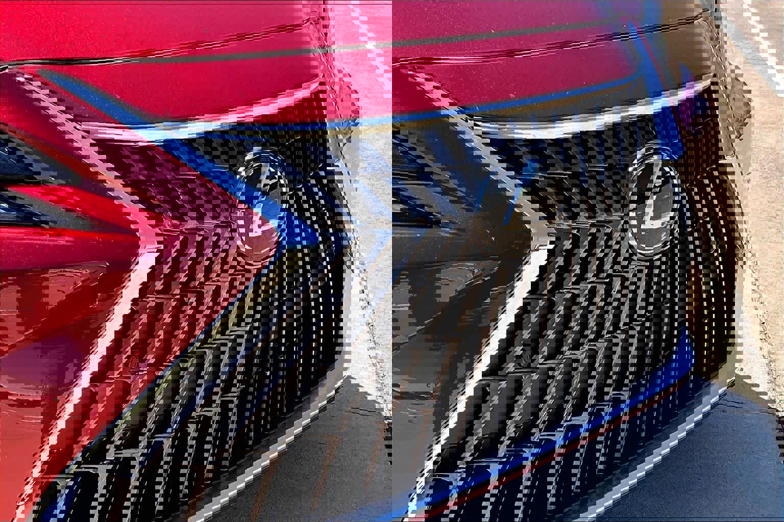 Certified 2025 Lexus ES 350 w/ Premium Package image 30