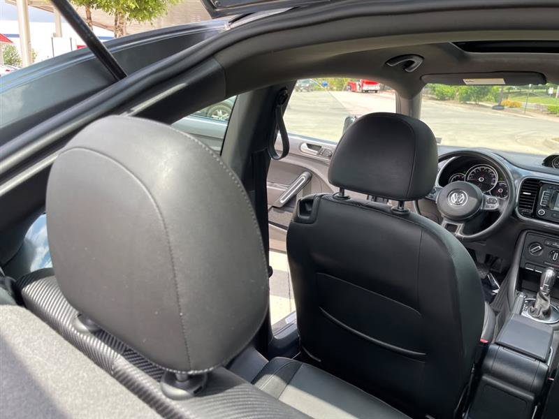 Used 2013 Volkswagen Beetle TDI FWD image 90