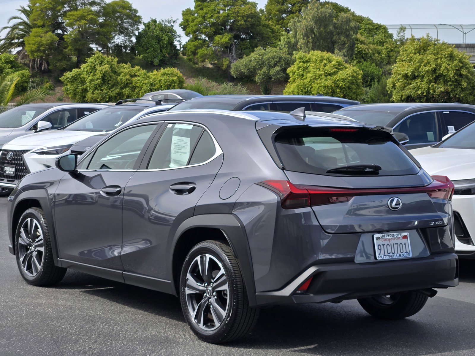 Certified 2025 Lexus UX 300h FWD w/ Accessory Package (Z1) image 6