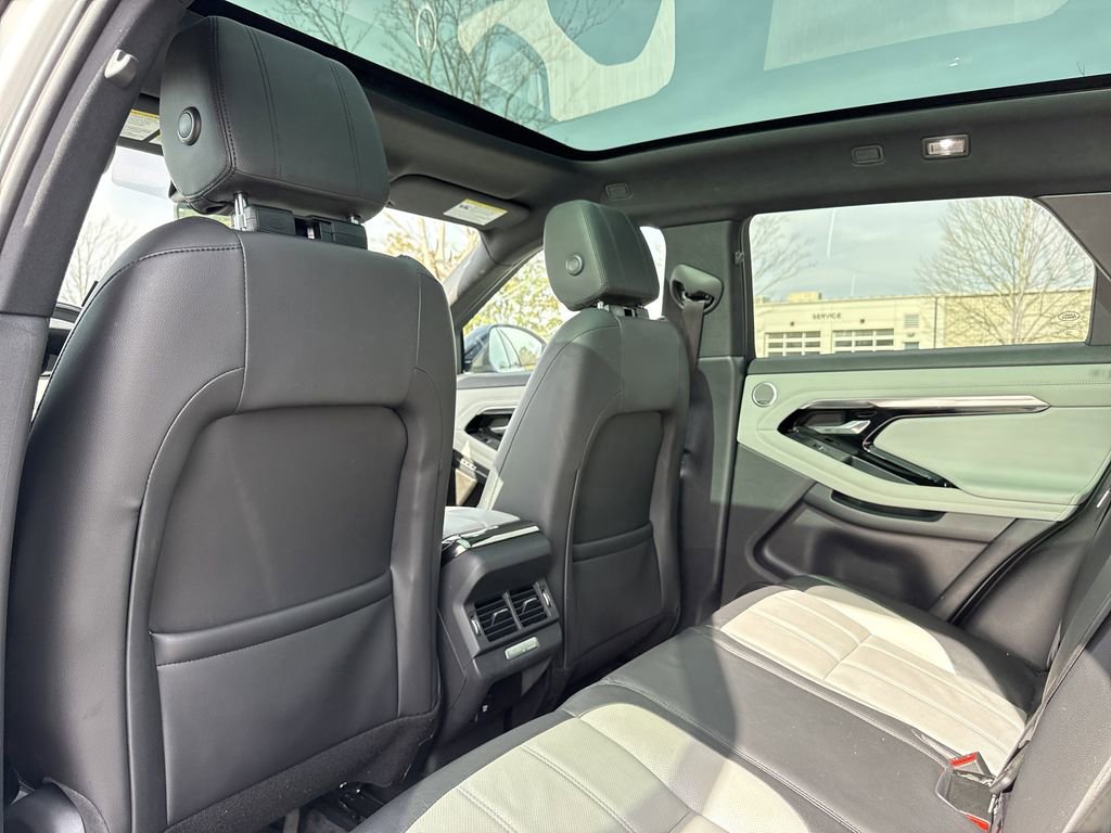 Used 2020 Land Rover Range Rover Evoque First Edition image 12