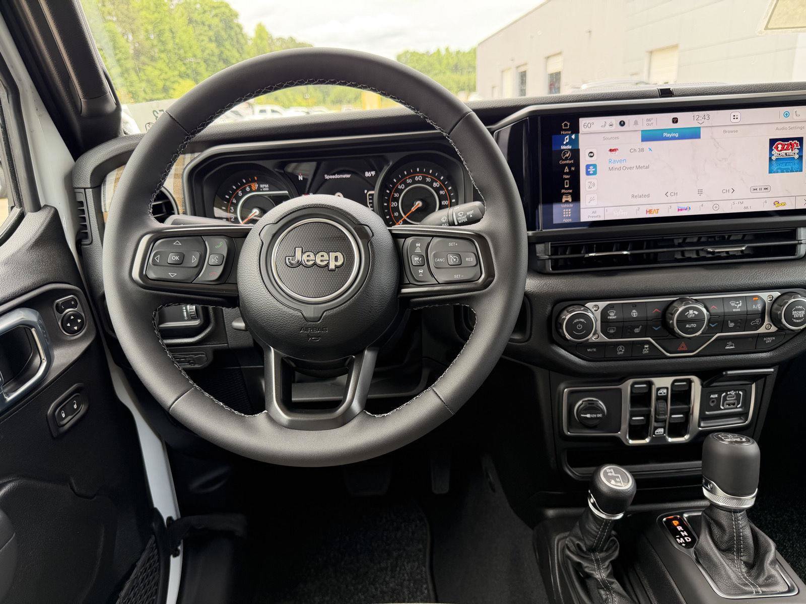 New 2026 Jeep Gladiator Sport AWD/4WD image 9