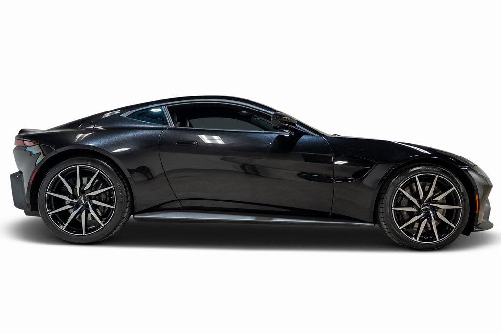 Used 2020 Aston Martin V8 Vantage Coupe image 18