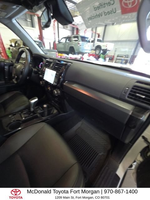 Used 2024 Toyota 4Runner TRD Off-Road Premium w/ Moonroof Package AWD/4WD image 25