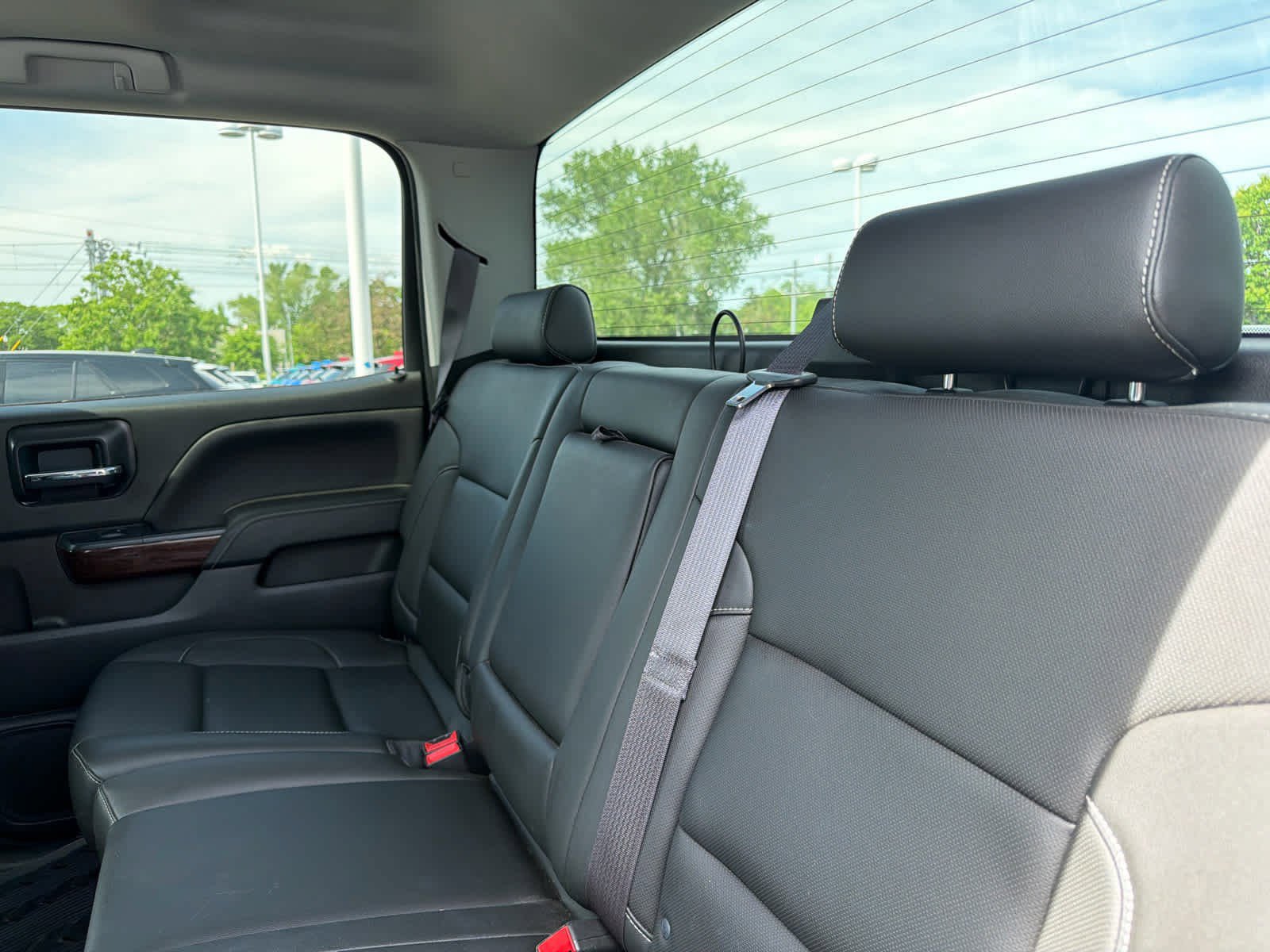 Used 2014 GMC Sierra 1500 SLT w/ SLT Crew Cab Value Package AWD/4WD image 11