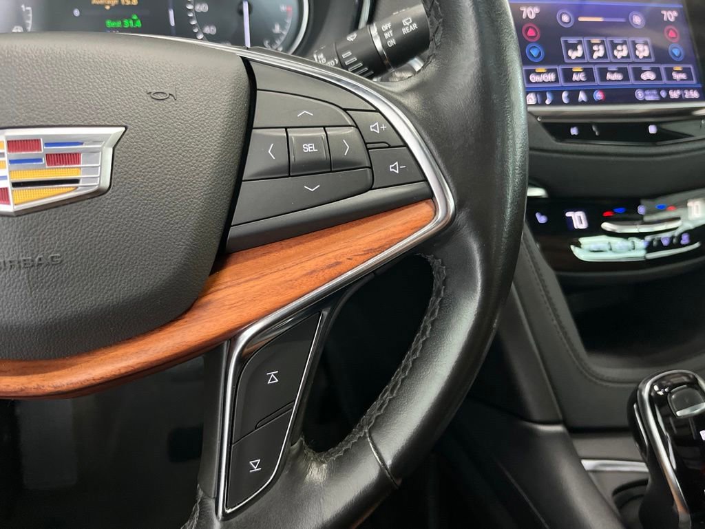 Used 2021 Cadillac XT5 Premium Luxury AWD/4WD image 8