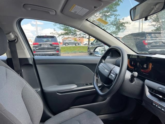 Certified 2025 Kia K4 FWD image 32