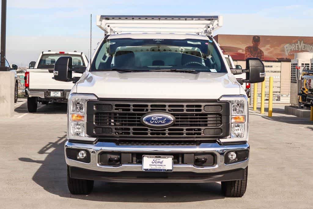New 2026 Ford F250 XL w/ XL Chrome Package RWD image 2