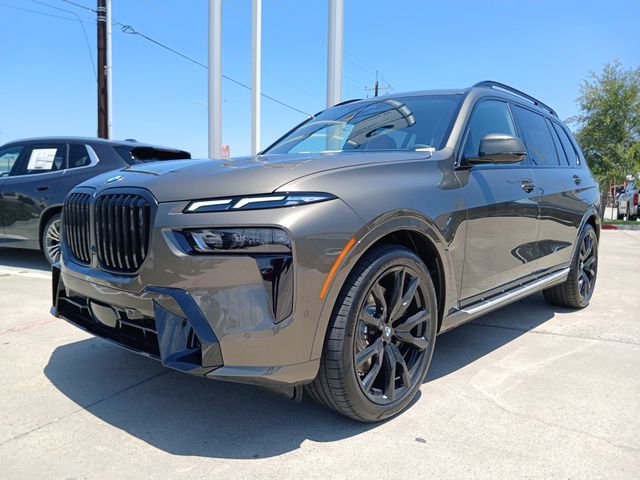 New 2026 BMW X7 xDrive40i image 3