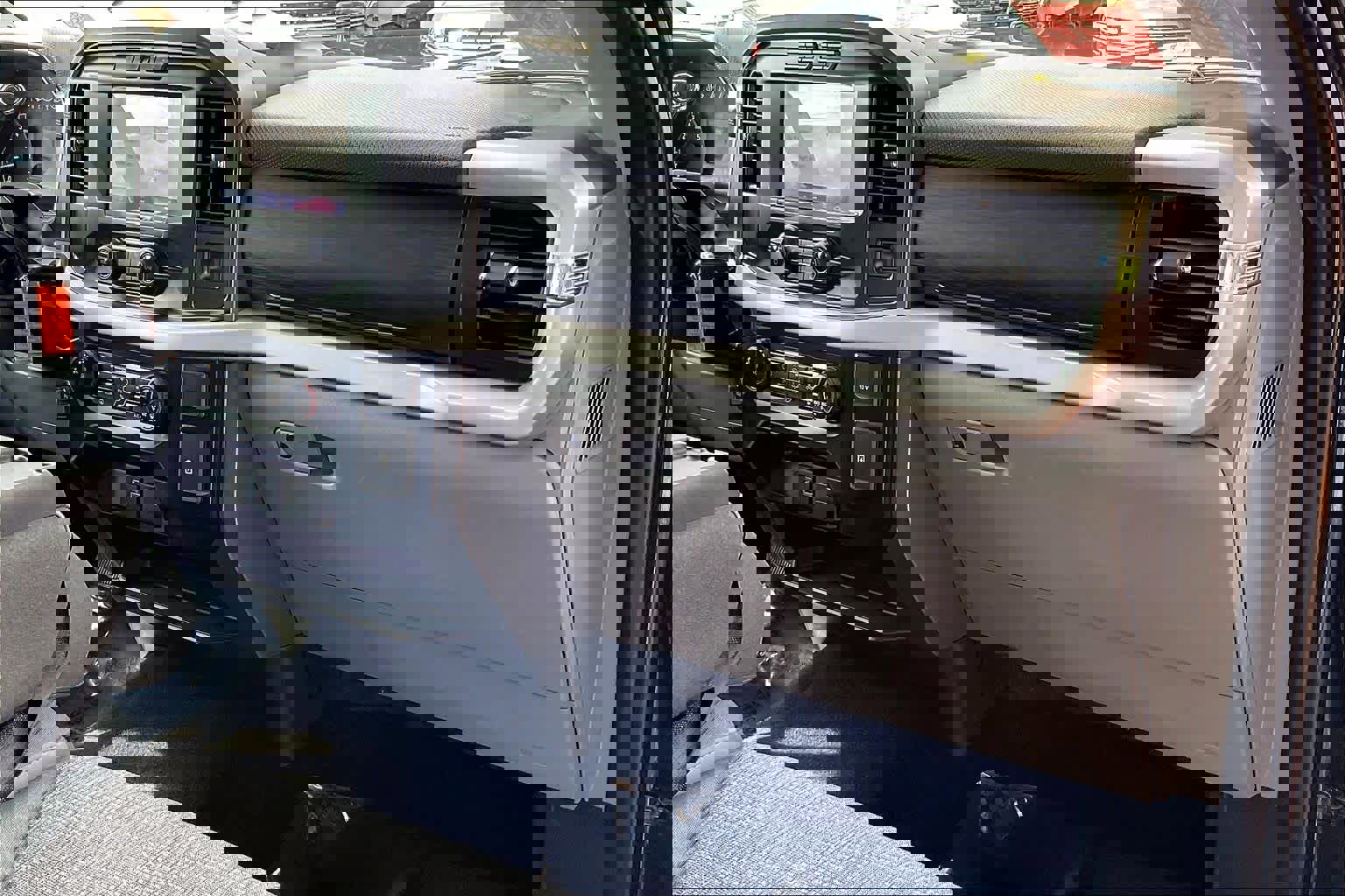 Used 2023 Ford F150 XLT image 16