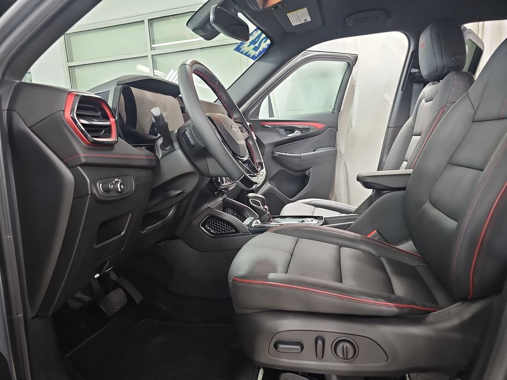 Certified 2024 Chevrolet TrailBlazer RS w/ Convenience Package AWD/4WD image 19