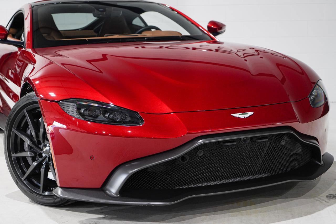 Used 2020 Aston Martin V8 Vantage Coupe image 24