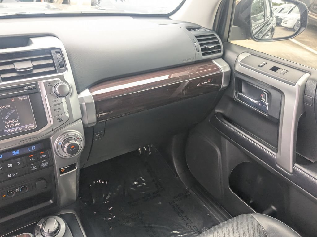 Used 2018 Toyota 4Runner Limited AWD/4WD image 4