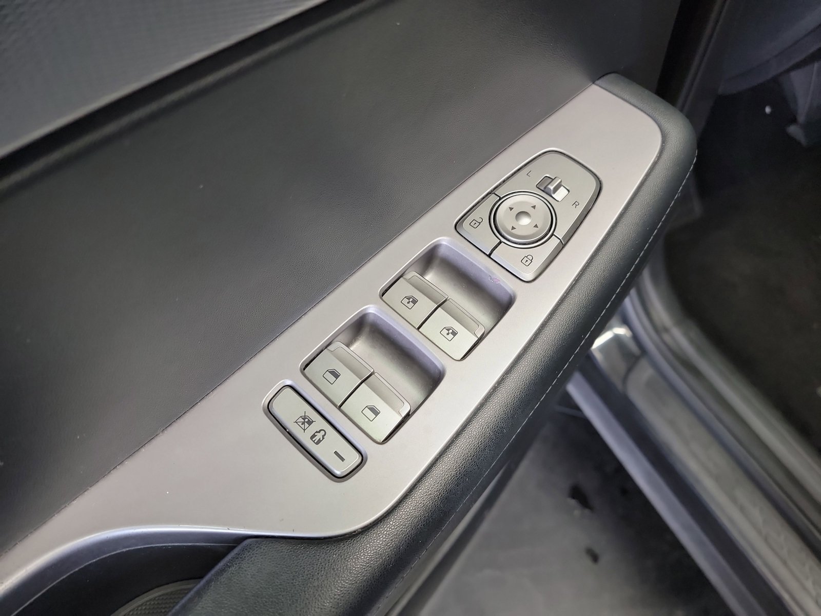 Used 2021 Hyundai Palisade SEL AWD/4WD image 14
