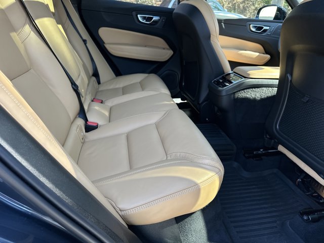 Used 2025 Volvo XC60 B5 Ultra w/ Protection Package Premier image 18