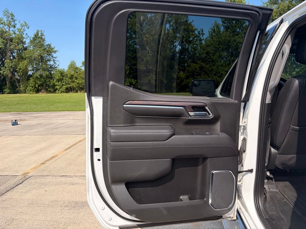 Used 2022 GMC Sierra 1500 SLT w/ Max Trailering Package AWD/4WD image 17