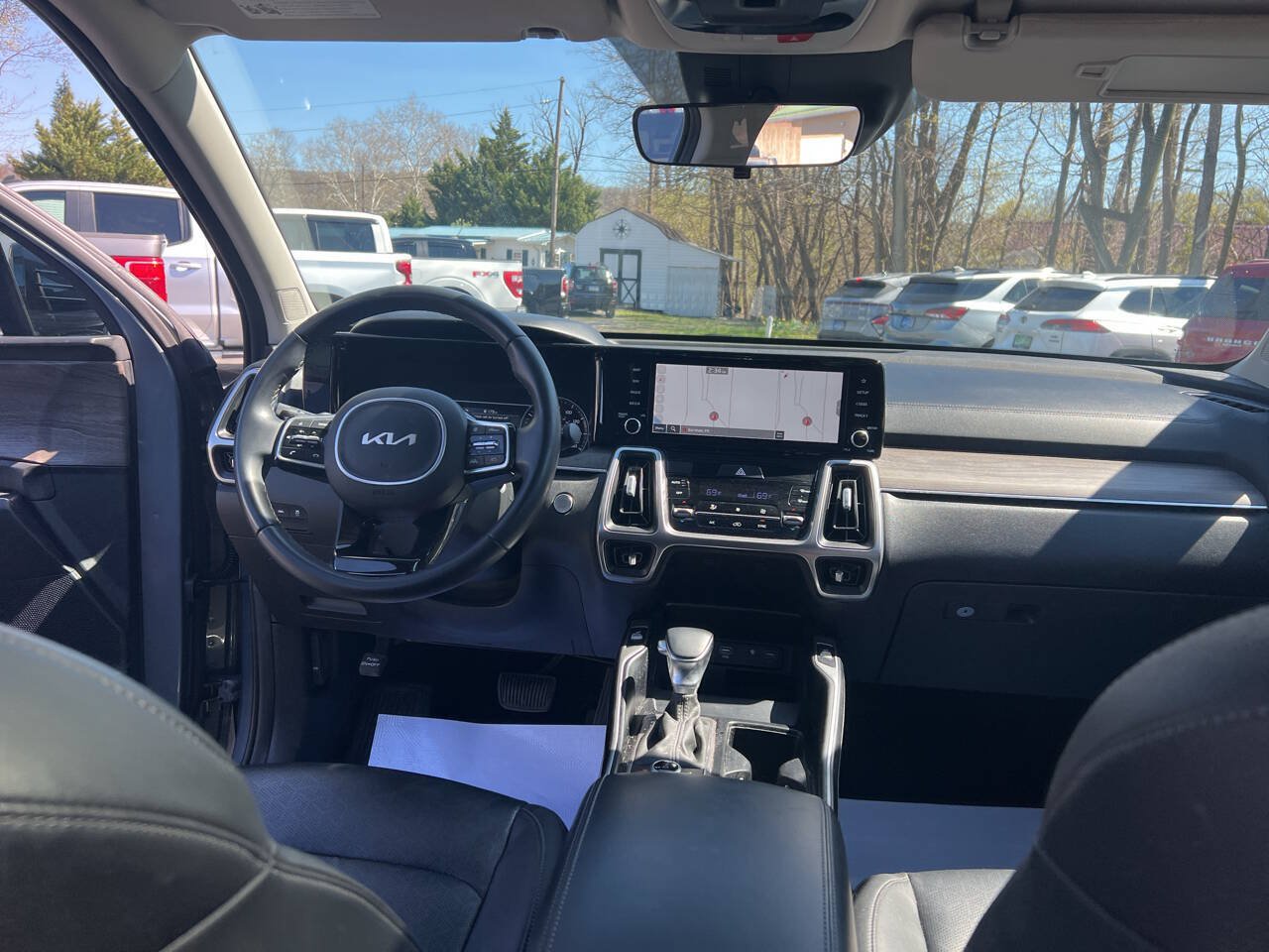 Used 2023 Kia Sorento S w/ Panoramic Sunroof Package AWD/4WD image 30