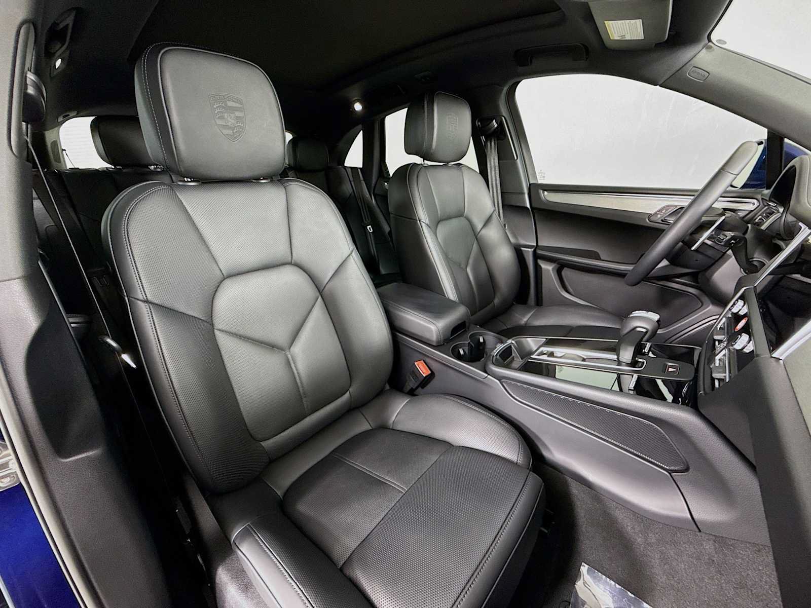 Certified 2026 Porsche Macan AWD/4WD image 29