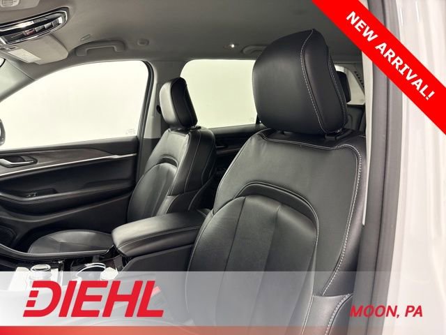 Used 2023 Jeep Grand Cherokee Limited w/ Black Appearance Package image 20
