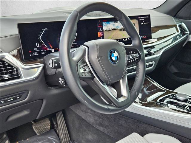 Certified 2025 BMW X5 xDrive50e w/ Parking Assistance Package image 13