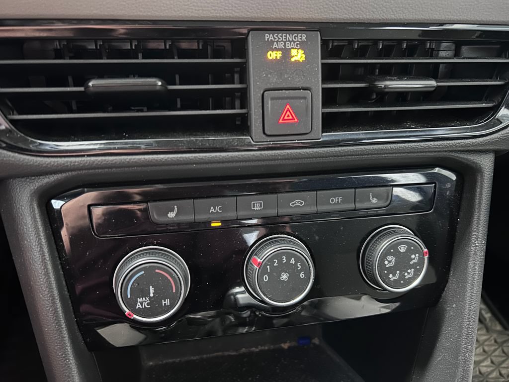 Used 2024 Volkswagen Taos S AWD/4WD image 18