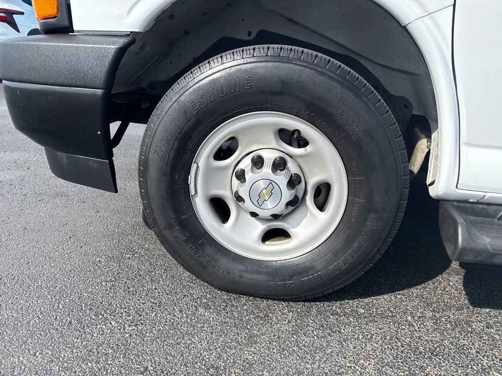 Used 2023 Chevrolet Express 3500 LS RWD image 30