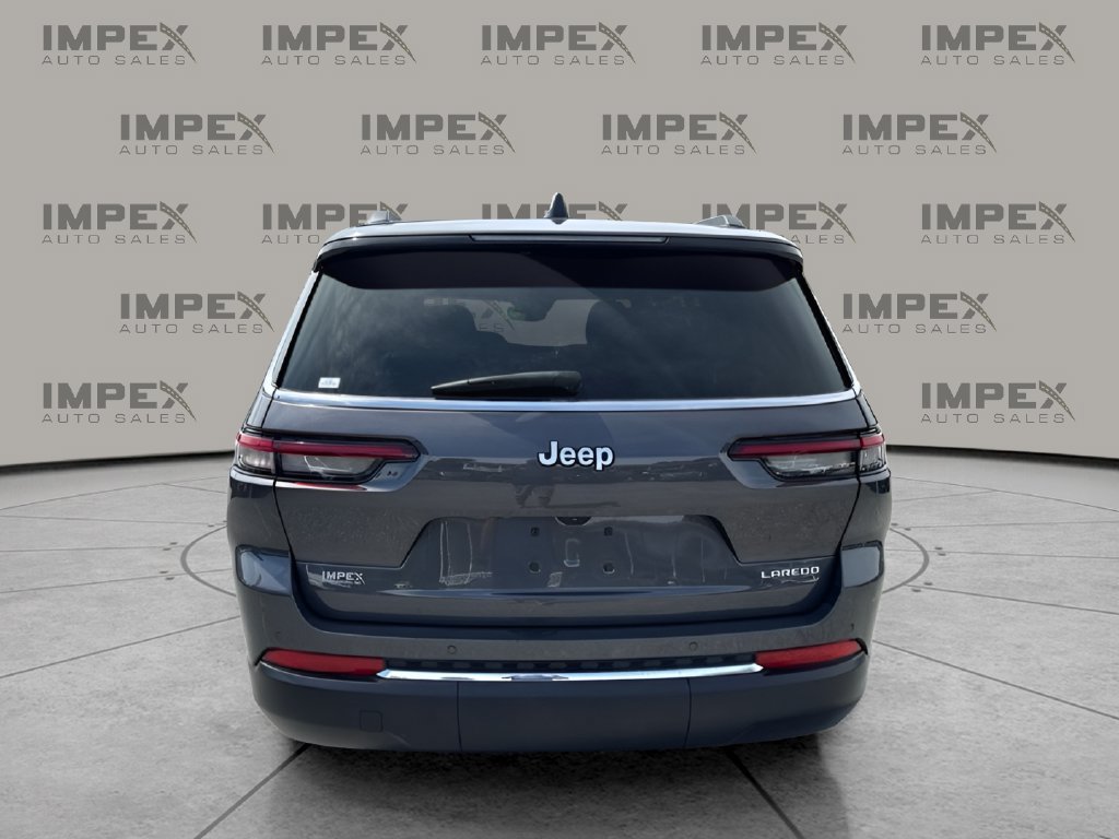 Used 2024 Jeep Grand Cherokee L Laredo RWD image 4