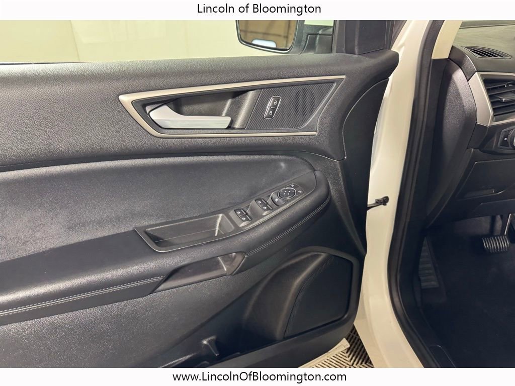 Used 2023 Ford Edge SEL w/ Convenience Package image 14