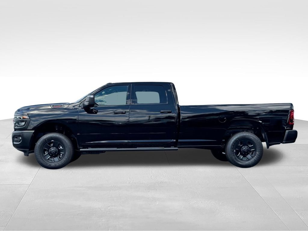 New 2026 RAM 3500 Tradesman AWD/4WD image 4