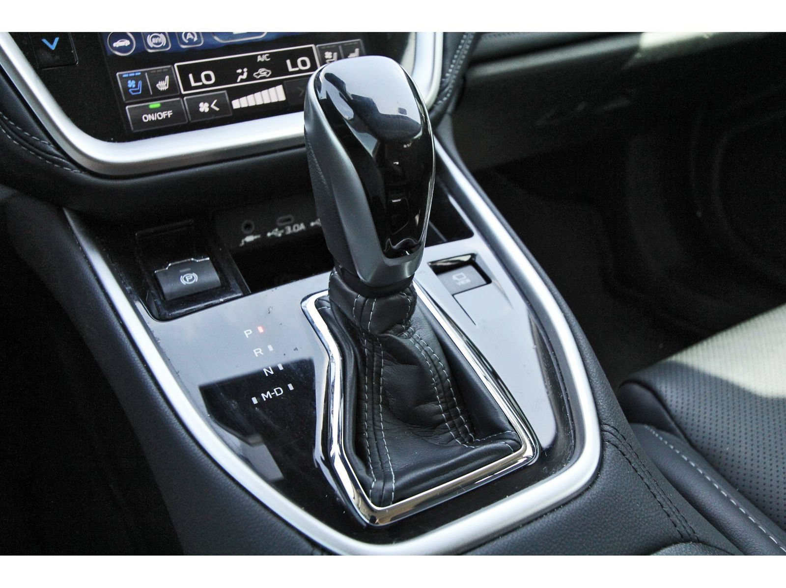 Used 2024 Subaru Outback Touring AWD/4WD image 25