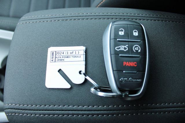 Used 2024 Alfa Romeo Tonale Ti image 28