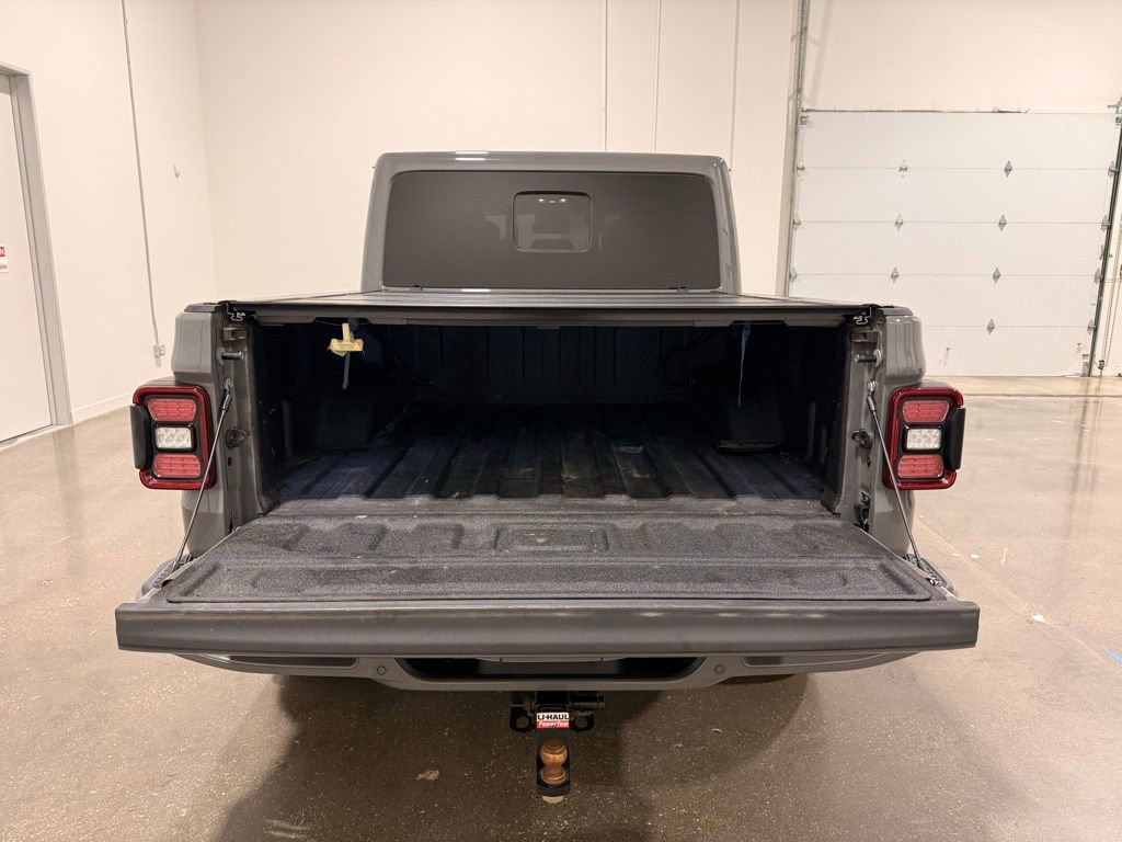 Used 2022 Jeep Gladiator Overland image 9