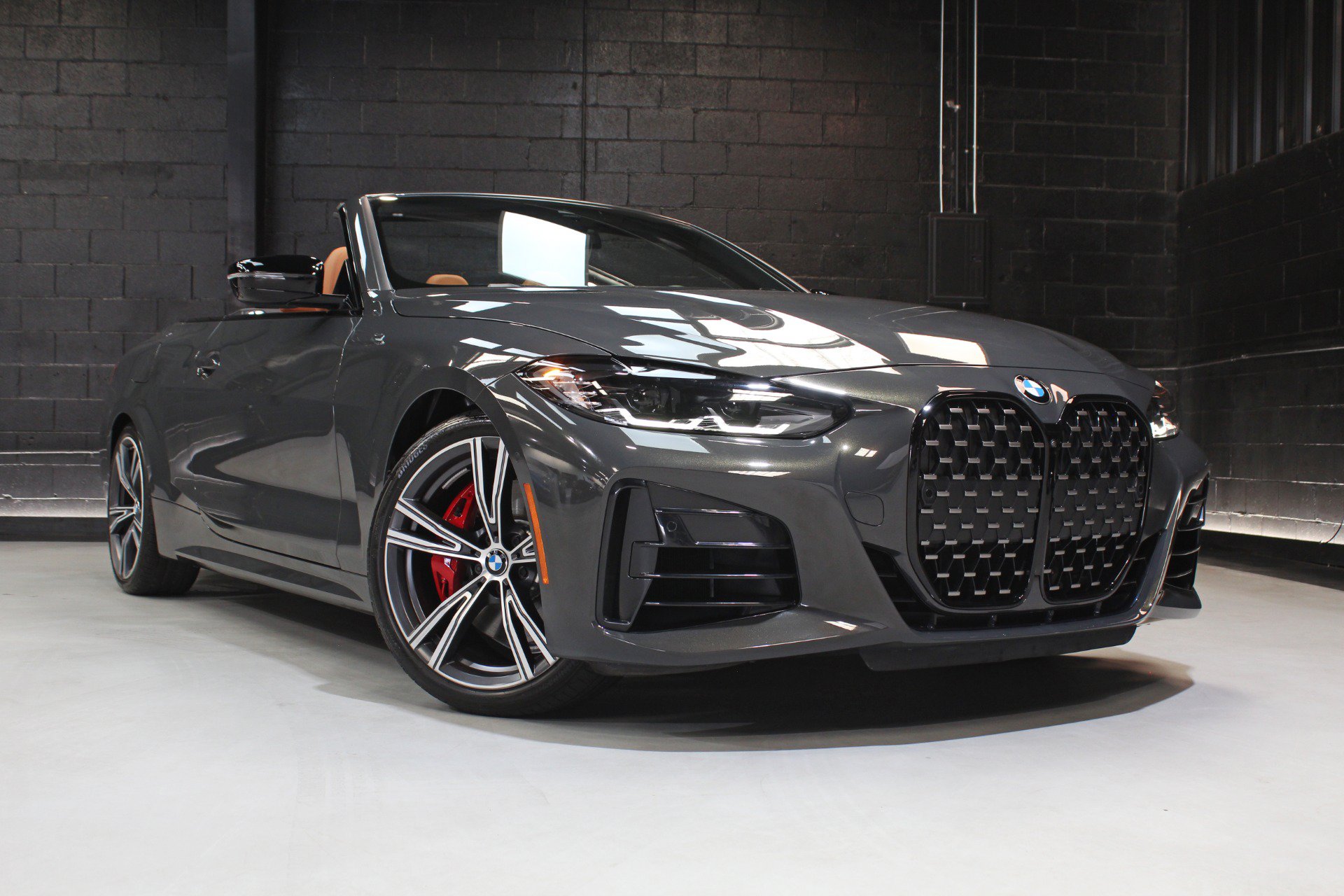 Used 2024 BMW M440i Convertible w/ Premium Package RWD image 13