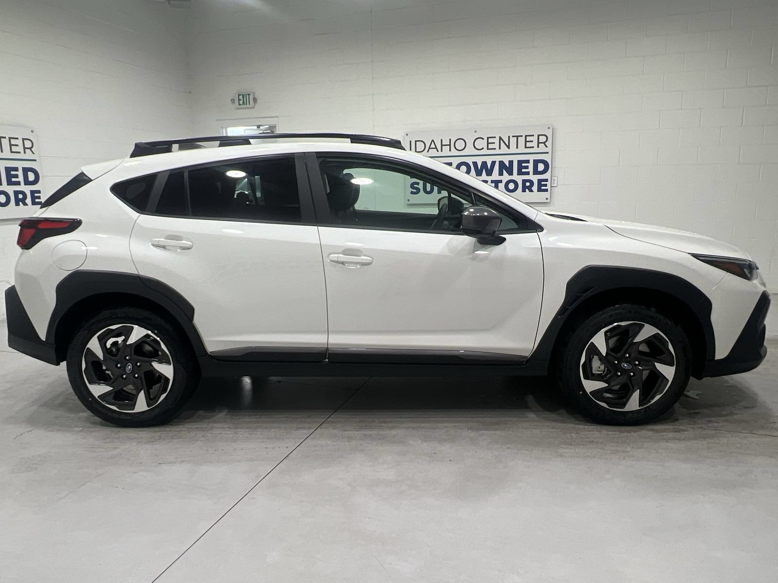 Certified 2025 Subaru Crosstrek 2.5i Limited w/ Crosstrek Mirror Package AWD/4WD image 9