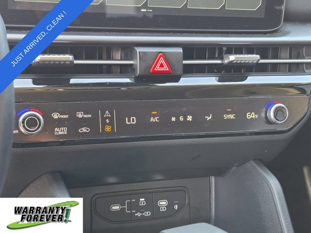 Used 2026 Kia Sportage EX w/ EX Panorama Roof Package FWD image 25
