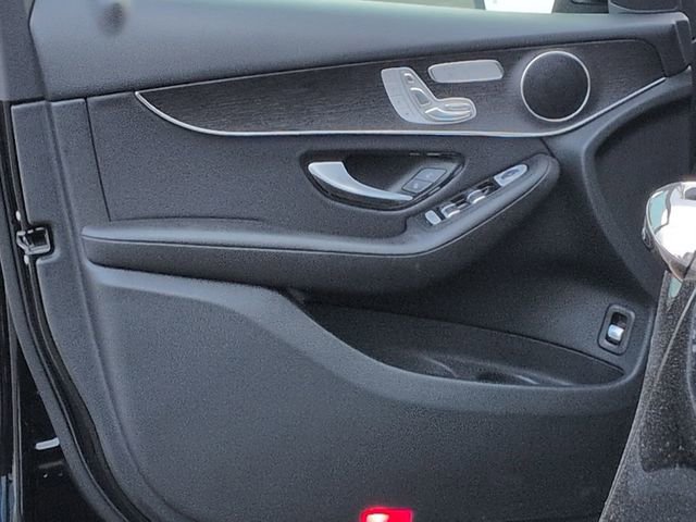 Used 2022 Mercedes-Benz GLC 300 4MATIC image 14