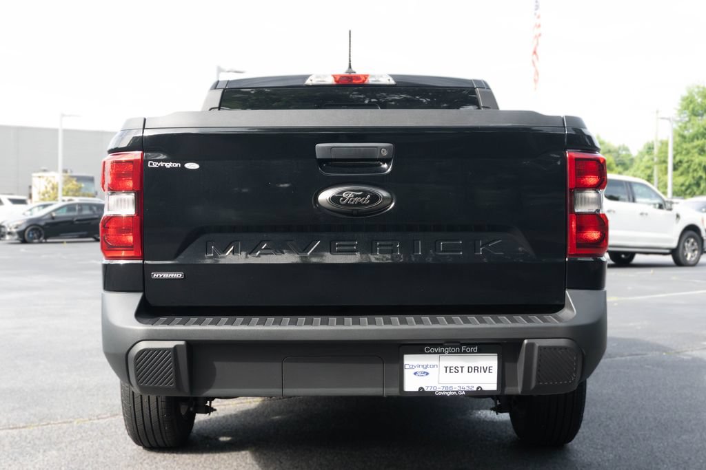 Used 2023 Ford Maverick Lariat w/ Black Appearance Package FWD image 9