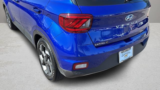 Used 2025 Hyundai Venue SEL FWD image 38