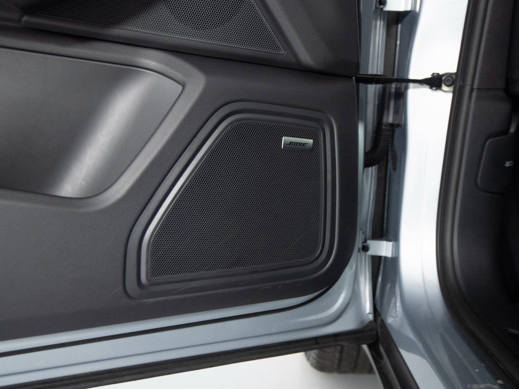 Certified 2025 Porsche Macan image 20