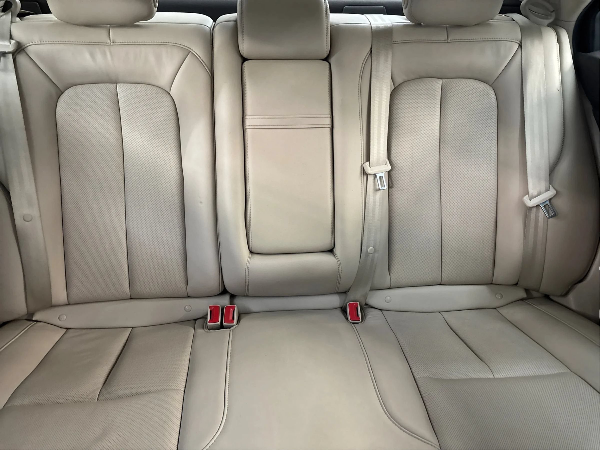 Used 2017 Lincoln Continental Select FWD image 20